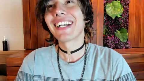 Snapshot of brunodeluca_ chatting on July 3, 8:37 pm Bruno online show from July 3, 8:37 pm
