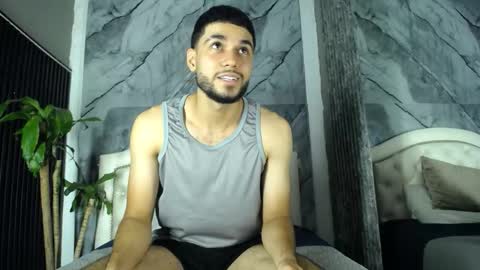 Bry Dalton online show from November 9, 3:49 am