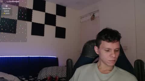 bryamado online show from November 18, 3:45 am