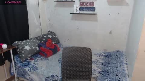 Snapshot of bryan_________ chatting on July 25, 5:10 pm BRYAN JEMY online show from July 25, 5:10 pm