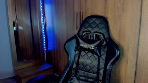 bryan online show from December 24, 6:39 pm