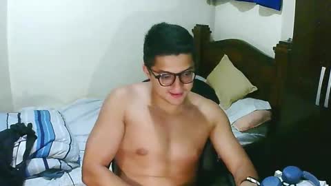 Snapshot of bryanbendy chatting on November 5, 5:07 am bryanbendy online show from November 5, 5:07 am