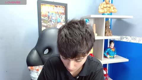 Snapshot of bryce_evans chatting on December 24, 6:06 pm B R Y C E online show from December 24, 6:06 pm