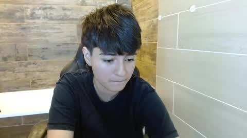 Snapshot of bryce_evans chatting on February 16, 3:41 pm B R Y C E online show from February 16, 3:41 pm