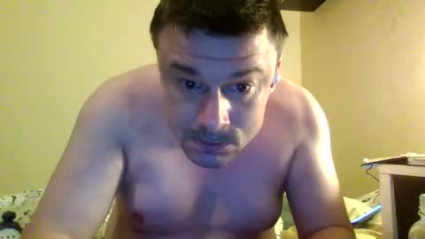 Snapshot of bttm33 chatting on October 11, 11:14 pm bttm33 online show from October 11, 11:14 pm