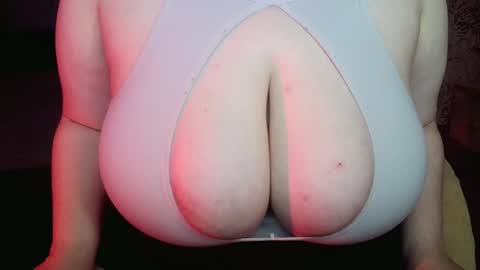 Snapshot of bubble_bambam chatting on February 6, 8:02 pm Nancy 3 online show from February 6, 8:02 pm