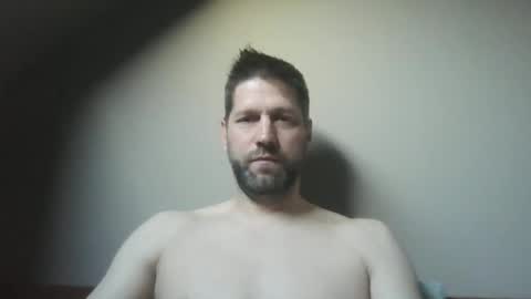 bubblebee1982 online show from April 17, 5:21 am