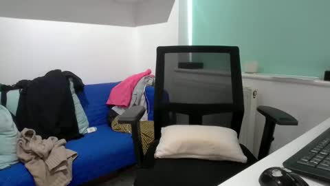 Snapshot of bubblebumdave chatting on February 6, 3:04 pm Bubblebum online show from February 6, 3:04 pm