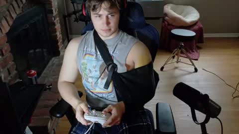 BubblebuttBdn online show from April 12, 6:46 pm