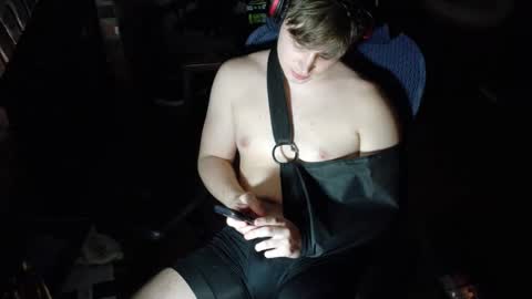 Snapshot of bubblebuttbdn chatting on May 11, 5:13 am BubblebuttBdn online show from May 11, 5:13 am