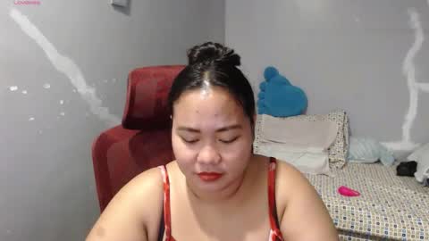 Snapshot of bubblebuttpinay chatting on April 19, 1:21 pm Sunshine online show from April 19, 1:21 pm