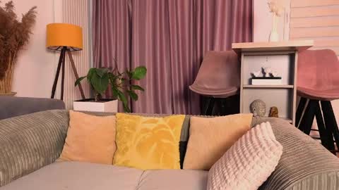 MayaCroft online show from March 22, 4:21 pm