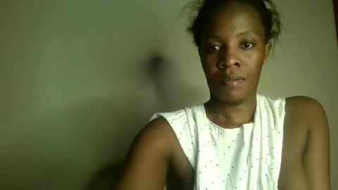 Snapshot of bubblie_bae chatting on July 12, 6:54 pm Bobbie online show from July 12, 6:54 pm