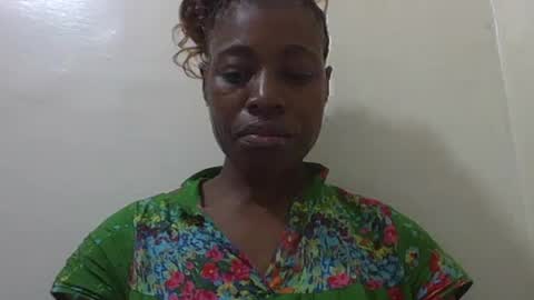 Snapshot of bubbly_jocyce chatting on June 19, 9:46 am talisha online show from June 19, 9:46 am