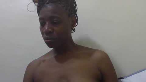 Snapshot of bubbly_jocyce chatting on June 27, 12:44 pm talisha online show from June 27, 12:44 pm