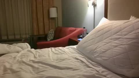 Snapshot of buck255604 chatting on February 23, 3:45 am buck255604 online show from February 23, 3:45 am