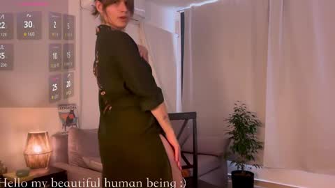 Snapshot of buckwheat_queen chatting on April 24, 6:54 pm Mira online show from April 24, 6:54 pm