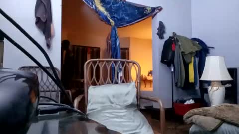 Snapshot of buddylovex chatting on October 9, 3:37 am buddylovex online show from October 9, 3:37 am