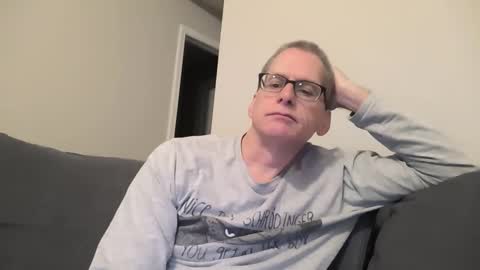 Snapshot of budman004 chatting on November 14, 12:42 am budman004 online show from November 14, 12:42 am