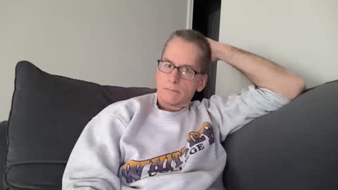 Snapshot of budman004 chatting on November 28, 2:42 pm budman004 online show from November 28, 2:42 pm