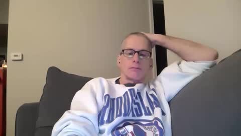 Snapshot of budman004 chatting on December 20, 12:40 am budman004 online show from December 20, 12:40 am