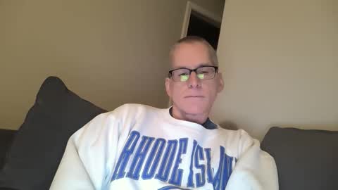 Snapshot of budman004 chatting on December 21, 10:50 pm budman004 online show from December 21, 10:50 pm