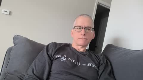 Snapshot of budman004 chatting on February 17, 4:24 pm budman004 online show from February 17, 4:24 pm