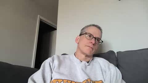 Snapshot of budman004 chatting on March 21, 8:12 pm budman004 online show from March 21, 8:12 pm