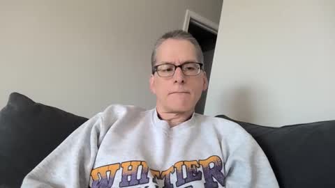 Snapshot of budman004 chatting on March 22, 2:31 pm budman004 online show from March 22, 2:31 pm