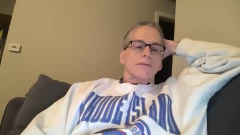 Snapshot of budman004 chatting on March 28, 12:43 am budman004 online show from March 28, 12:43 am
