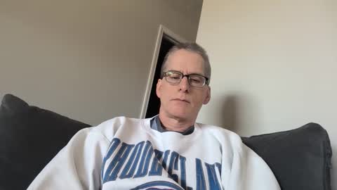 Snapshot of budman004 chatting on March 28, 5:45 pm budman004 online show from March 28, 5:45 pm