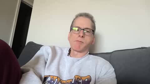 Snapshot of budman004 chatting on April 11, 6:23 pm budman004 online show from April 11, 6:23 pm