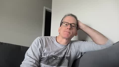 Snapshot of budman004 chatting on April 25, 5:32 pm budman004 online show from April 25, 5:32 pm