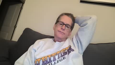 Snapshot of budman004 chatting on May 2, 3:22 am budman004 online show from May 2, 3:22 am