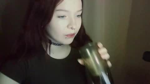 Snapshot of buffy_wow chatting on February 4, 1:17 pm buffy_wow online show from February 4, 1:17 pm