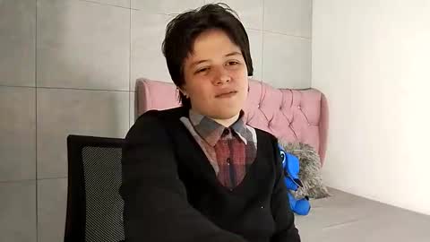 Snapshot of bug2025 chatting on September 9, 2:55 am bug2025 online show from September 9, 2:55 am