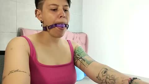 Snapshot of bug2025 chatting on September 17, 1:51 am bug2025 online show from September 17, 1:51 am