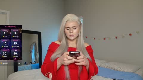 Snapshot of buitifulblonde chatting on January 21, 7:50 pm buitifulblonde online show from January 21, 7:50 pm