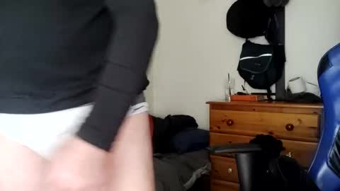 Snapshot of bulkyboners chatting on September 28, 9:31 pm ejaculation for 250 online show from September 28, 9:31 pm