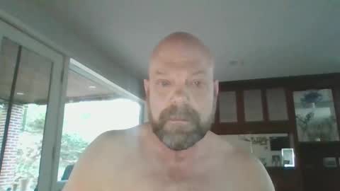 Snapshot of bulldog302w chatting on March 31, 11:21 am bulldog302w online show from March 31, 11:21 am