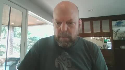 Snapshot of bulldog302w chatting on April 1, 1:41 pm bulldog302w online show from April 1, 1:41 pm