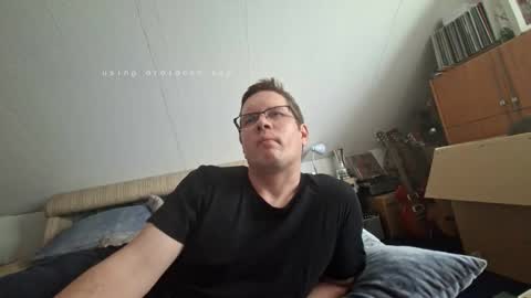 Snapshot of bumbuss chatting on March 19, 2:21 pm bumbuss online show from March 19, 2:21 pm