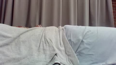 Snapshot of bundy2016 chatting on June 27, 11:26 am Dutch cock online show from June 27, 11:26 am