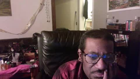 Snapshot of bungalowentertainment chatting on December 20, 12:12 pm Bungalow Entertainment online show from December 20, 12:12 pm