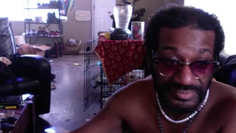 Snapshot of bungalowentertainment chatting on January 9, 7:15 pm Bungalow Entertainment online show from January 9, 7:15 pm