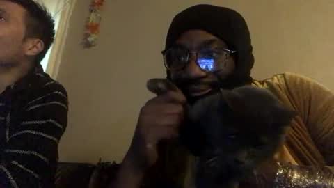 Snapshot of bungalowentertainment chatting on February 26, 1:32 pm Bungalow Entertainment online show from February 26, 1:32 pm