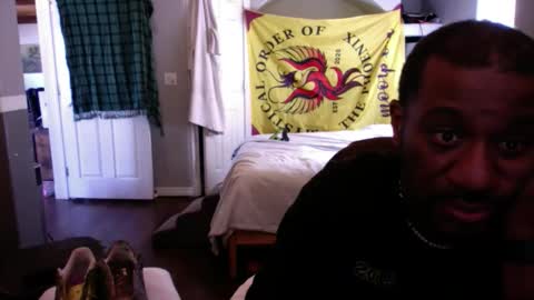 Snapshot of bungalowentertainment chatting on March 8, 6:55 pm Bungalow Entertainment online show from March 8, 6:55 pm