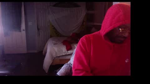 Snapshot of bungalowentertainment chatting on March 17, 2:49 am Bungalow Entertainment online show from March 17, 2:49 am