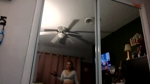 bunnibaby333 online show from February 19, 6:00 am