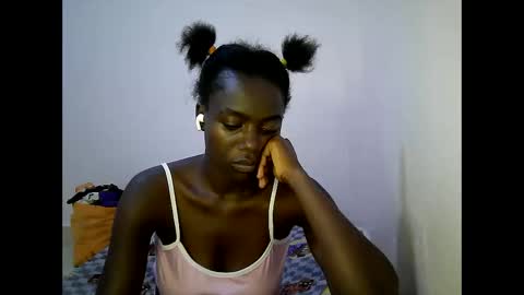 Snapshot of bunny_bliss1 chatting on May 30, 3:14 am bunny_bliss1 online show from May 30, 3:14 am